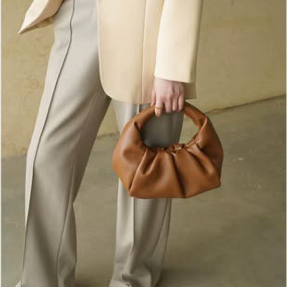 Elegant Brown Women's Handbag(leather)